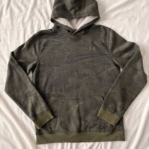 Under Armour hoodie